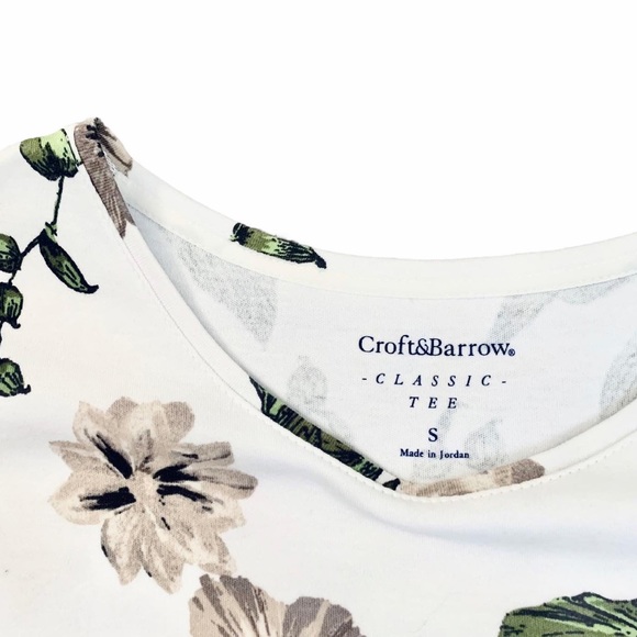 ❌ SOLD ❌ Croft & Barrow Soft Floral Plant Tee Short Sleeve Crew Tshirt Sz Small - Picture 8 of 9